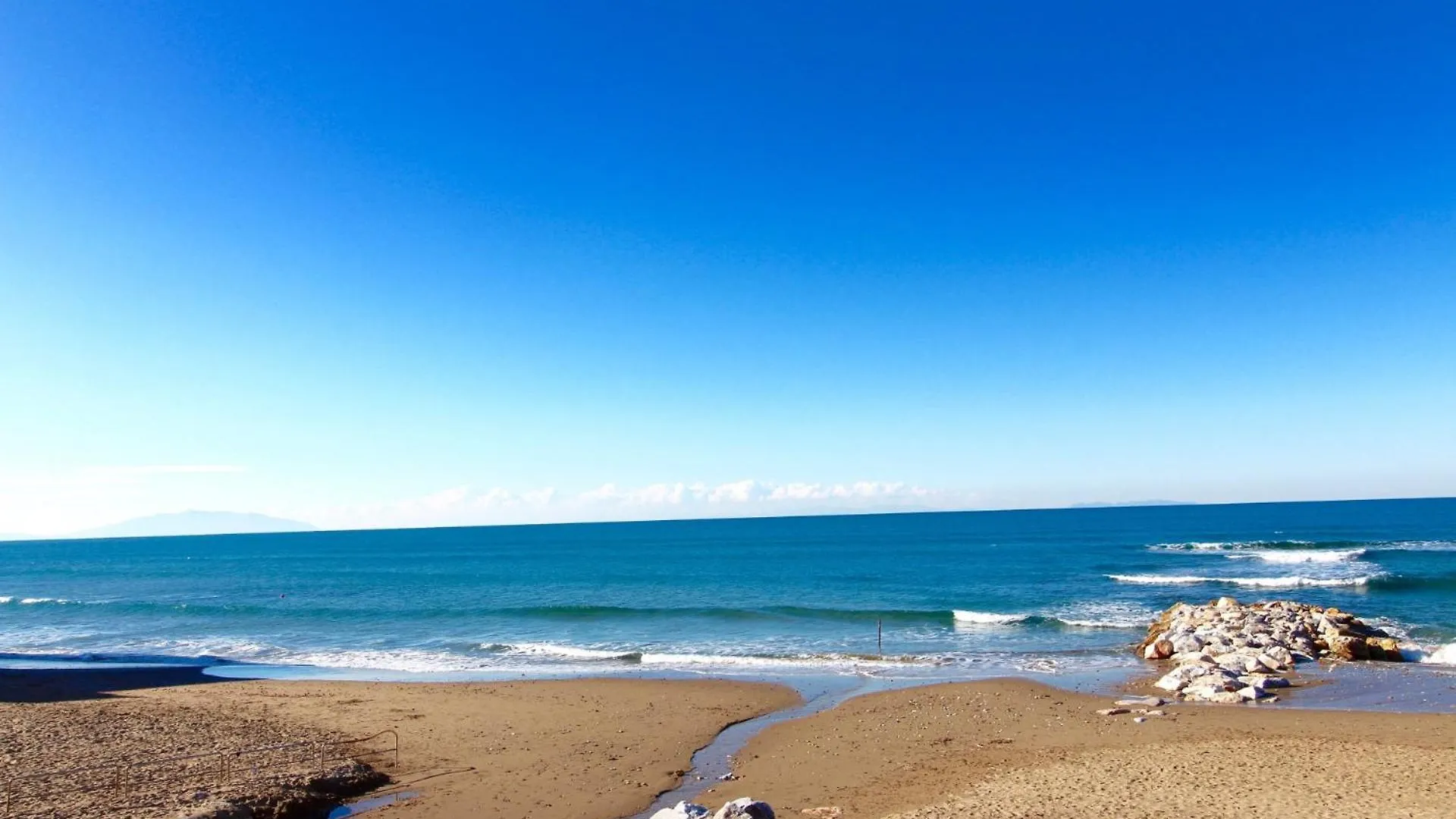 Rif. B16 - Mediterraneo San Vincenzo 0*,  Italy